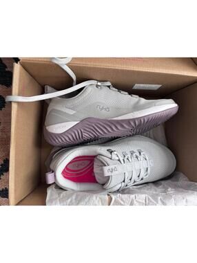 Ryka RE-ZORB Lite Sneakers Gray Purple – Women’s Size 7 – New in Box